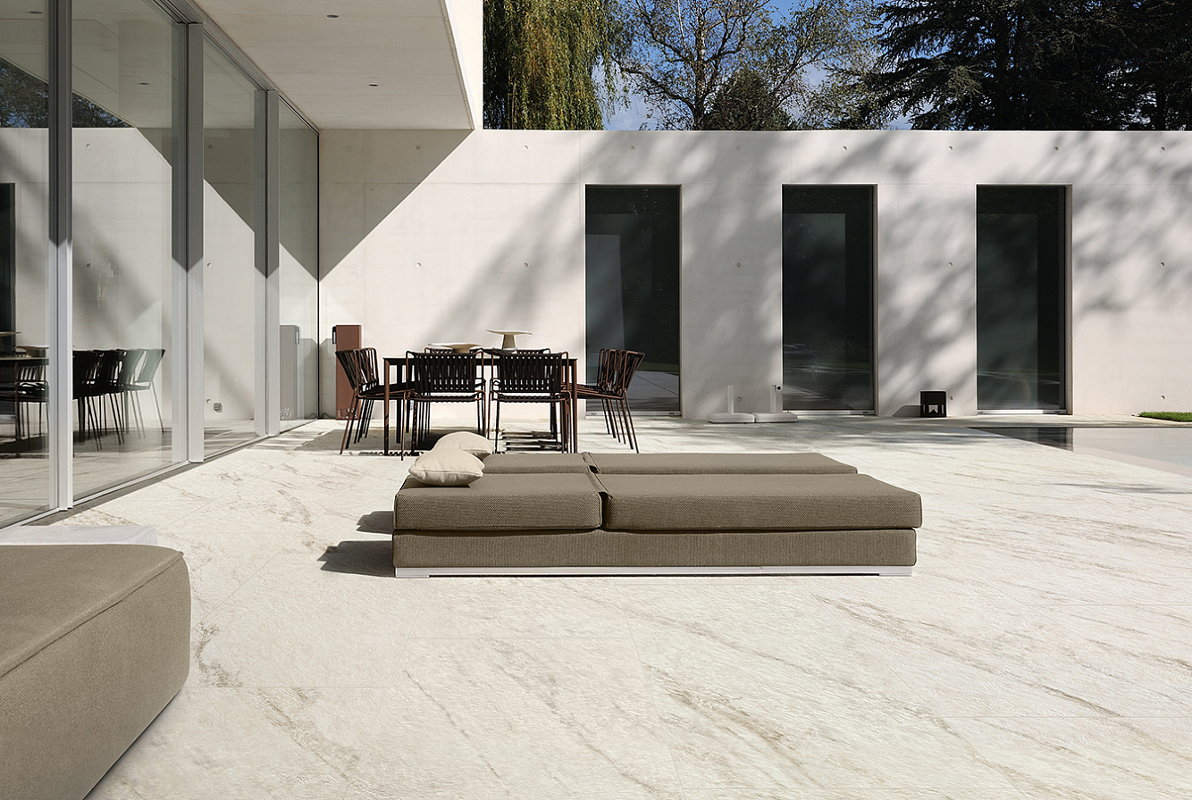 MARVEL MERAVIGLIA /  CALACATTA BERNINI HAMMERED 20MM